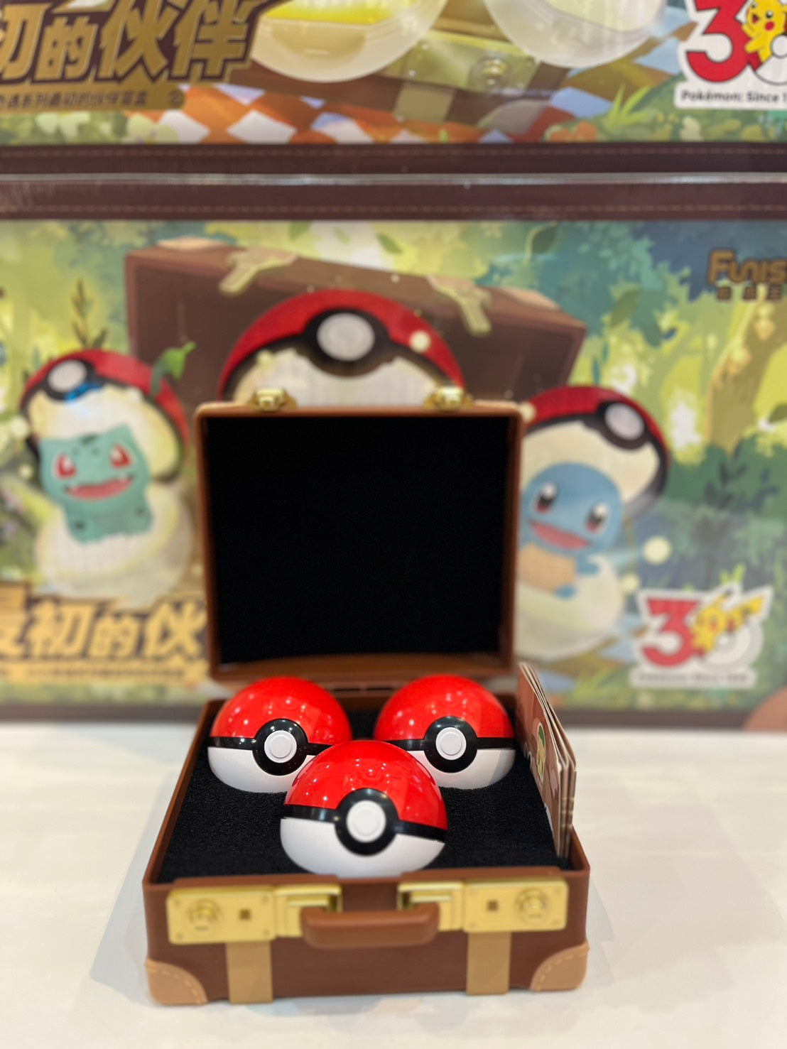 Pokemon 30th anniversary Pokeball Starter Palmsize Blindbox Funism